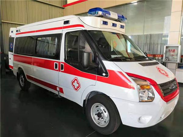 耿马福特V362救护车